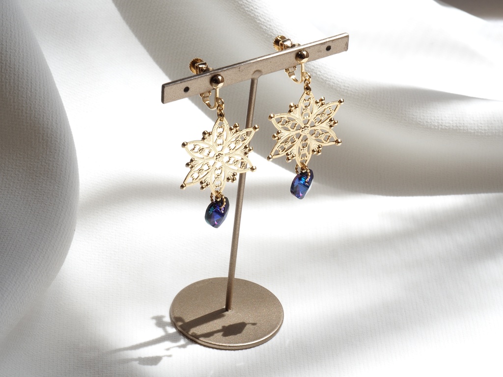 カーマイメージイヤリング・ピアス