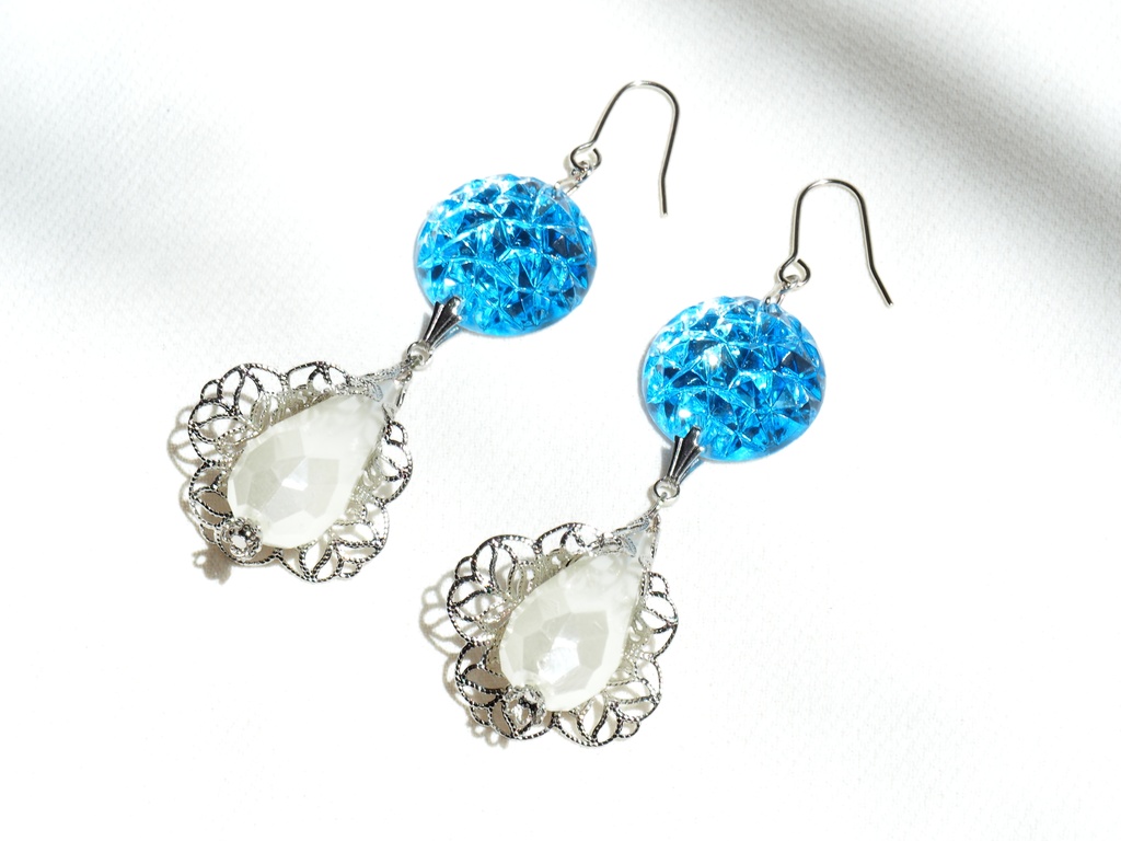 メルトリリスイメージイヤリング・ピアス