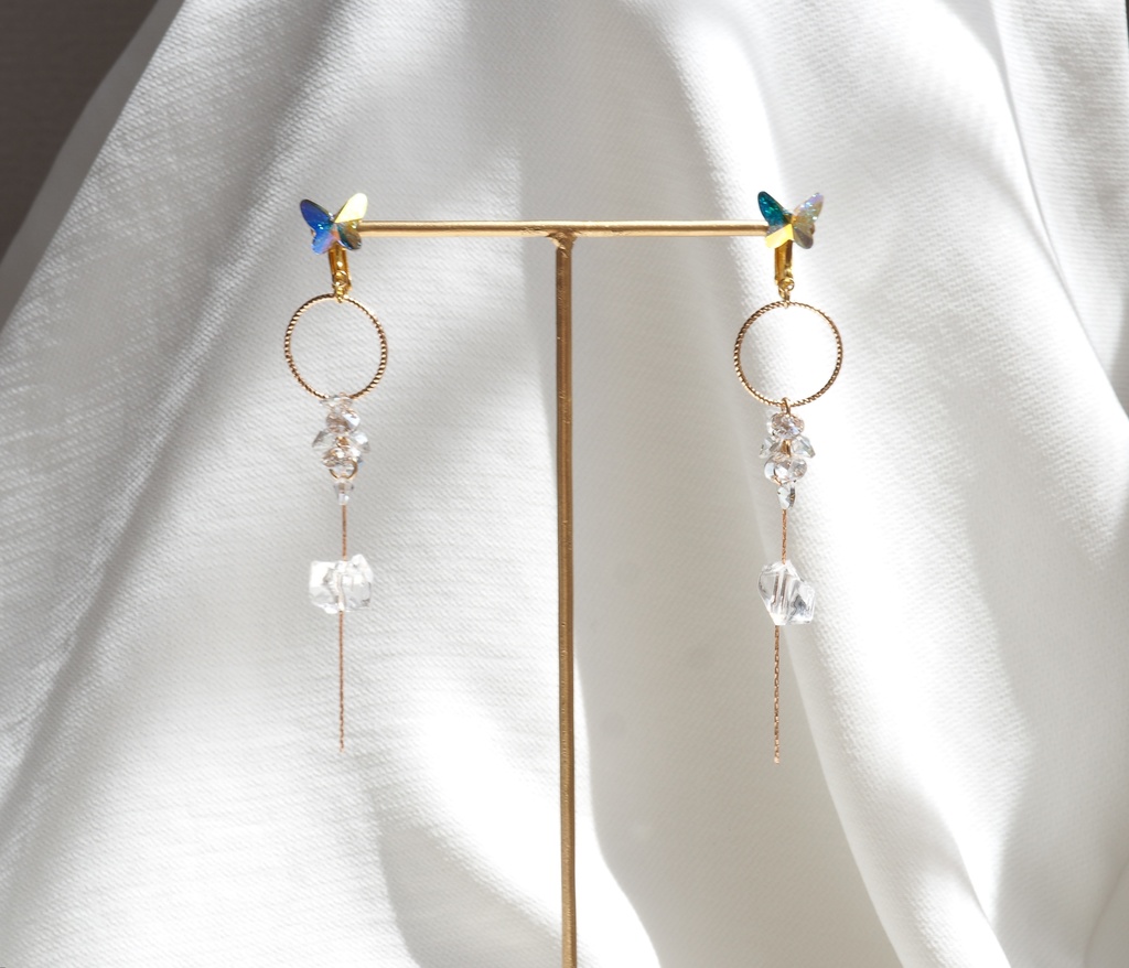 オベロンイメージイヤリング・ピアス