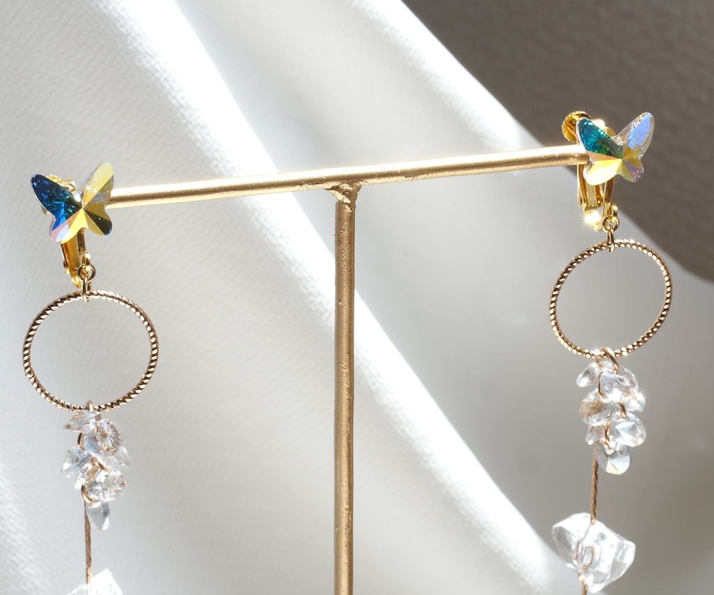 オベロンイメージイヤリング・ピアス