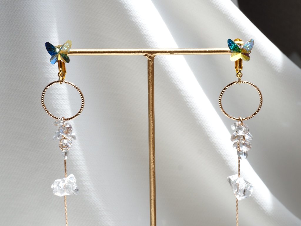 オベロンイメージイヤリング・ピアス