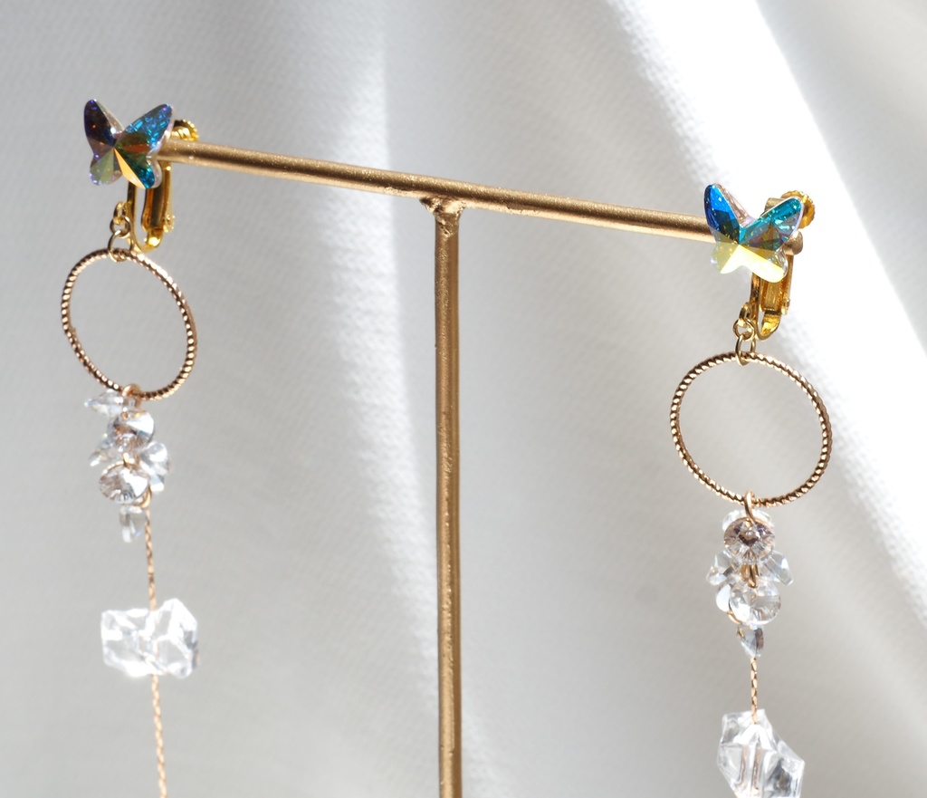 オベロンイメージイヤリング・ピアス