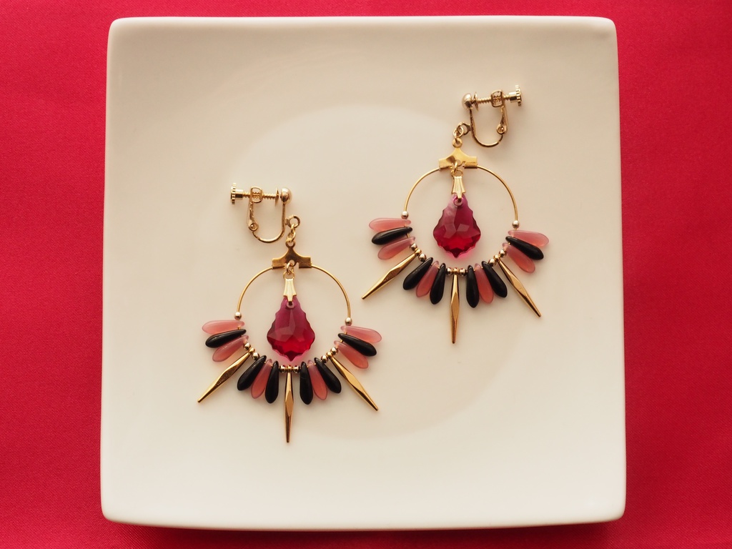 カルナイメージイヤリング・ピアス