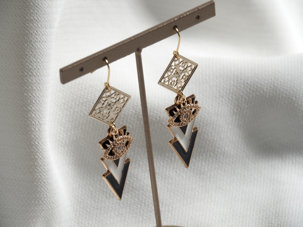 インドライメージイヤリング・ピアス