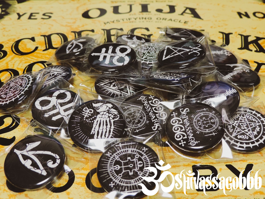 32mmオカルト缶バッジ 10種