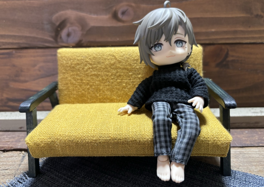 麻のふたりがけソファ**1/12サイズ(オビツ11、ねんどろいどどーるサイズ)