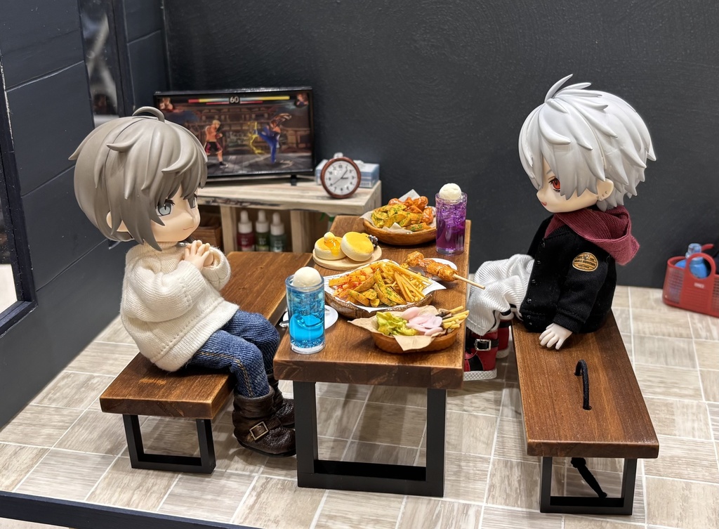 ダイニングテーブル&チェアセット*1/12サイズ(オビツ11・ねんどろいどどーるサイズ)