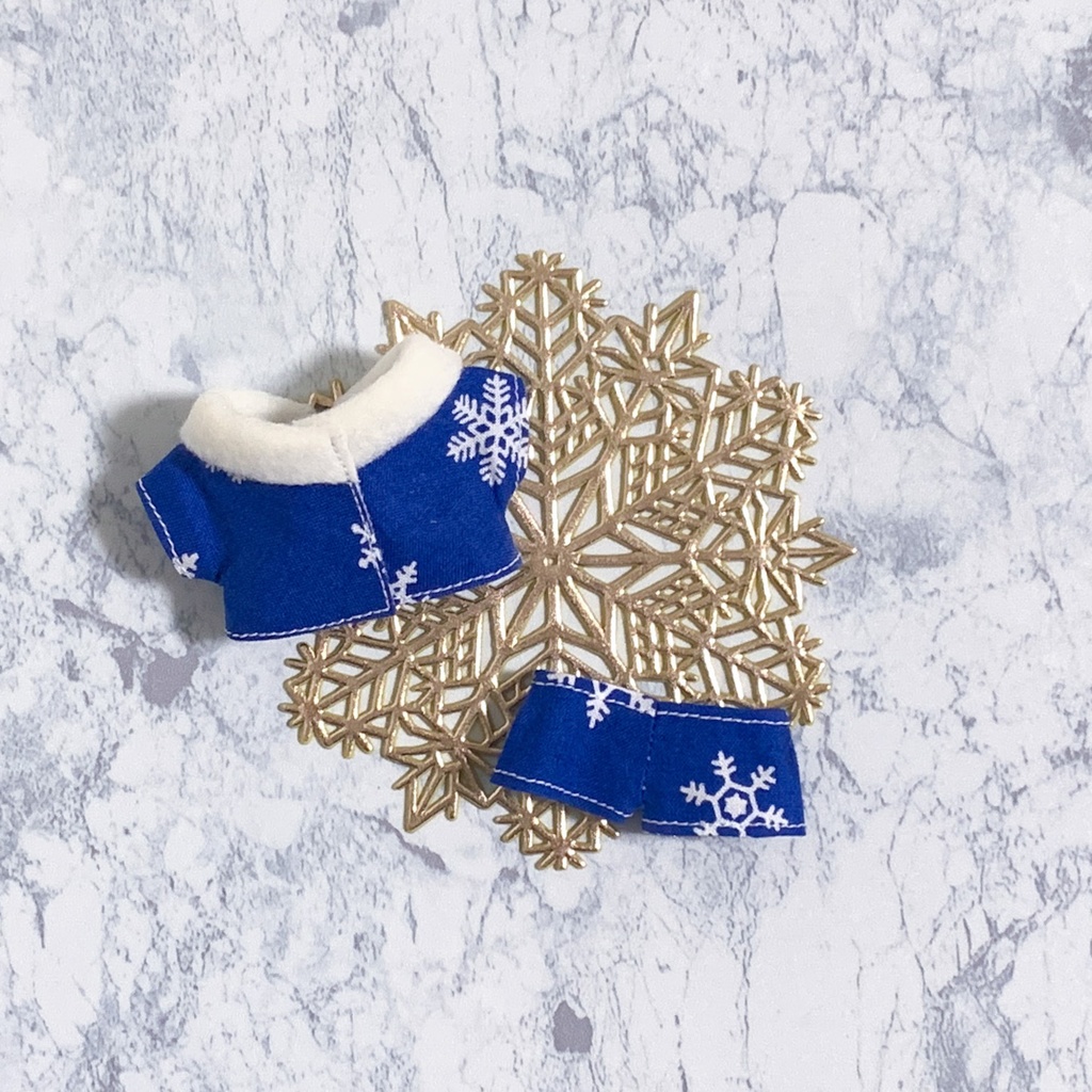 ๐ฆ๐ป๐ผ๐ ๐ฅ๐ผ๐ผ๐บ๐๐ฒ๐ฎ๐ฟ