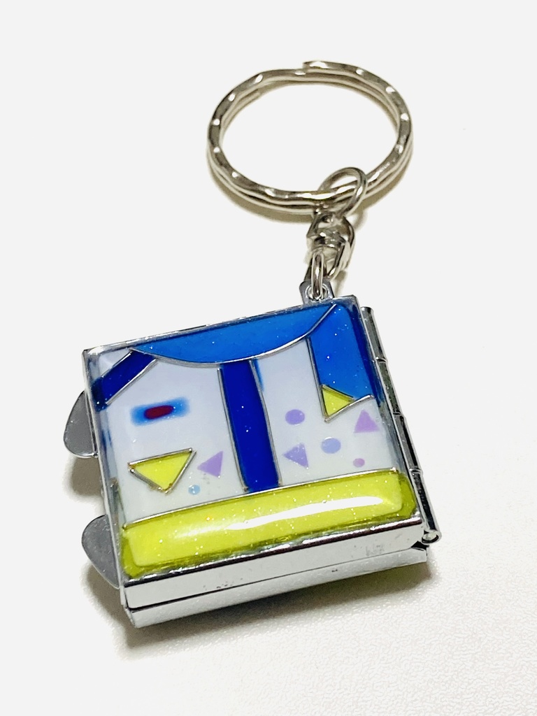 V3KAITOイメージの両面ミラーキーホルダー