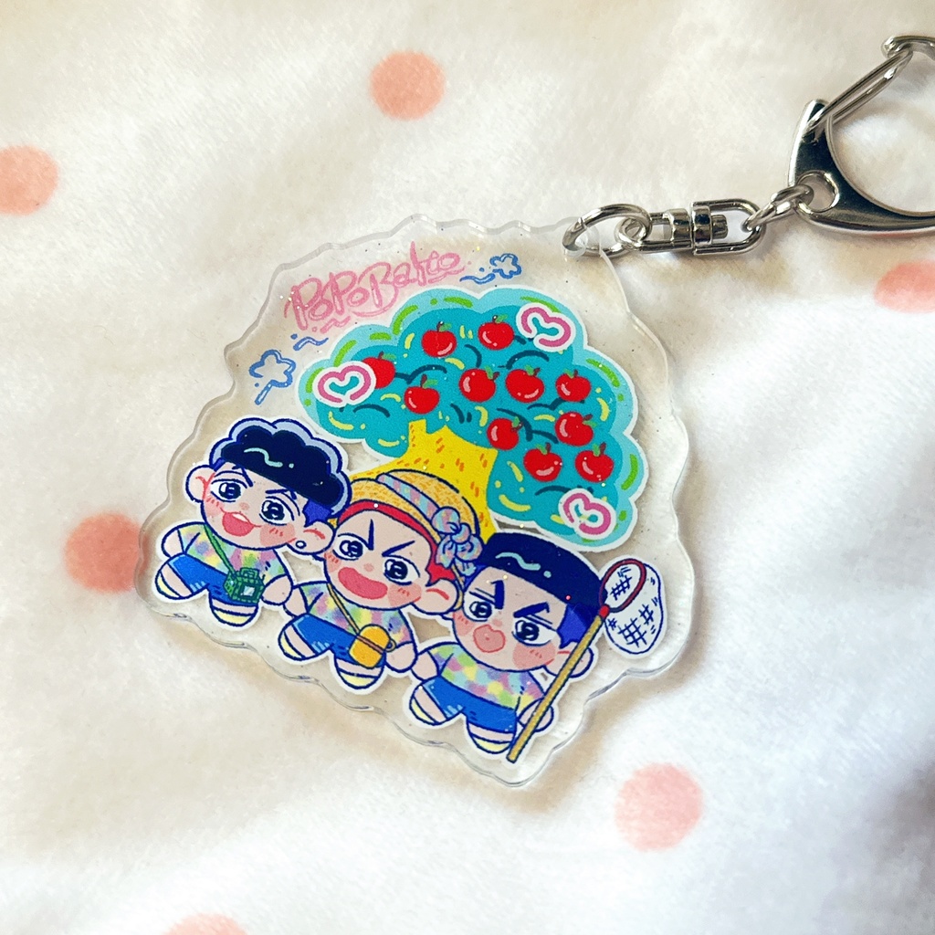 おっきなリンゴの木の下でアクキー