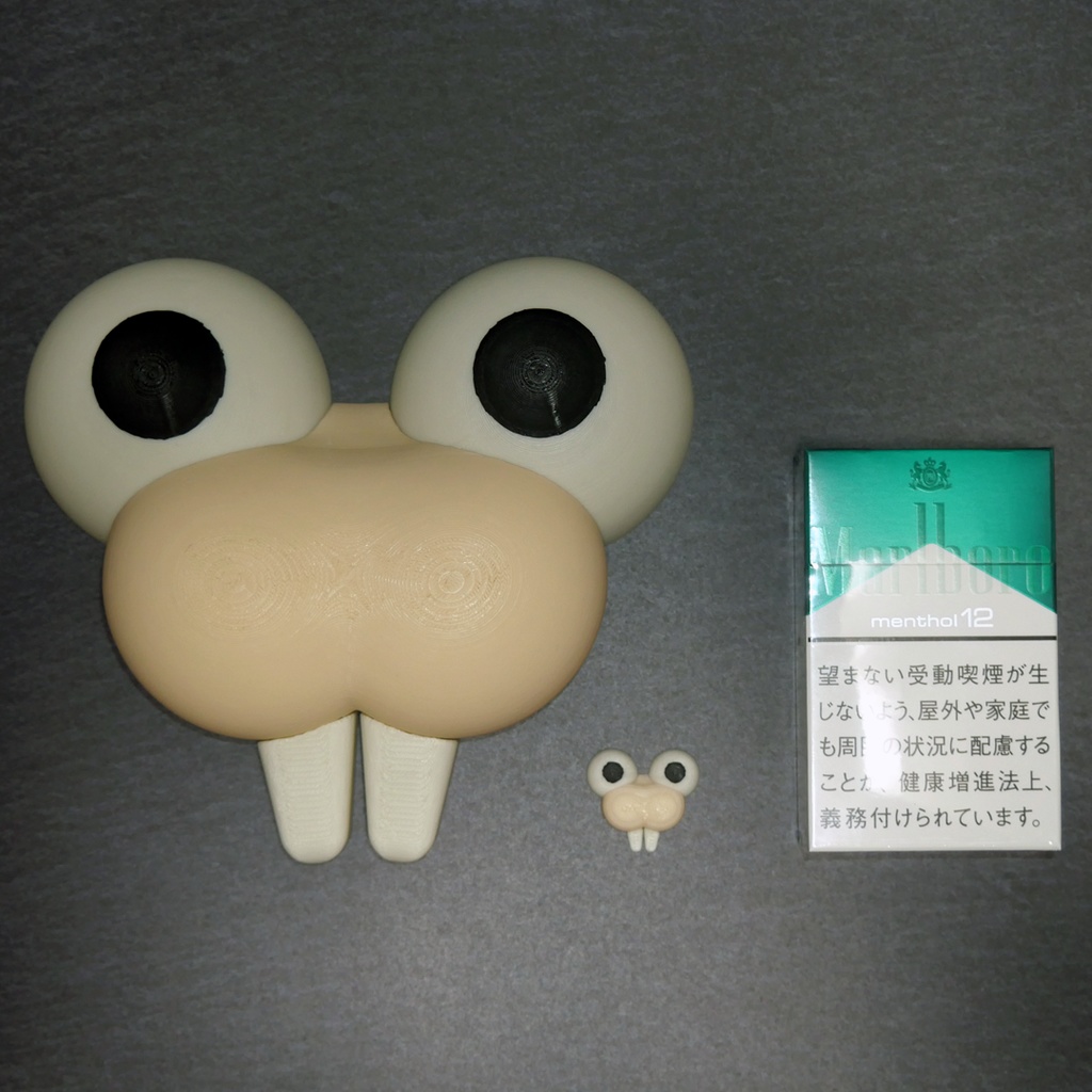 何でも間抜け面のげっ歯類風になる大きなオブジェ