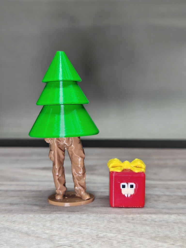 ホリデーシーズンの特別なげっ歯類と木