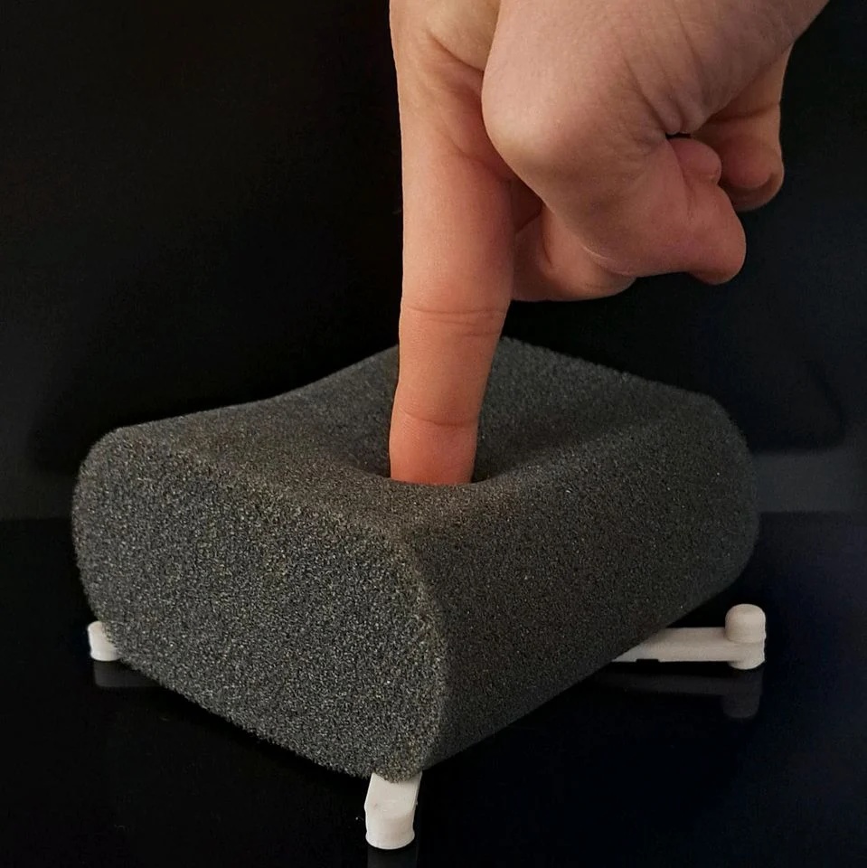 Mac mini M4 上から押すだけ 電源ボタン