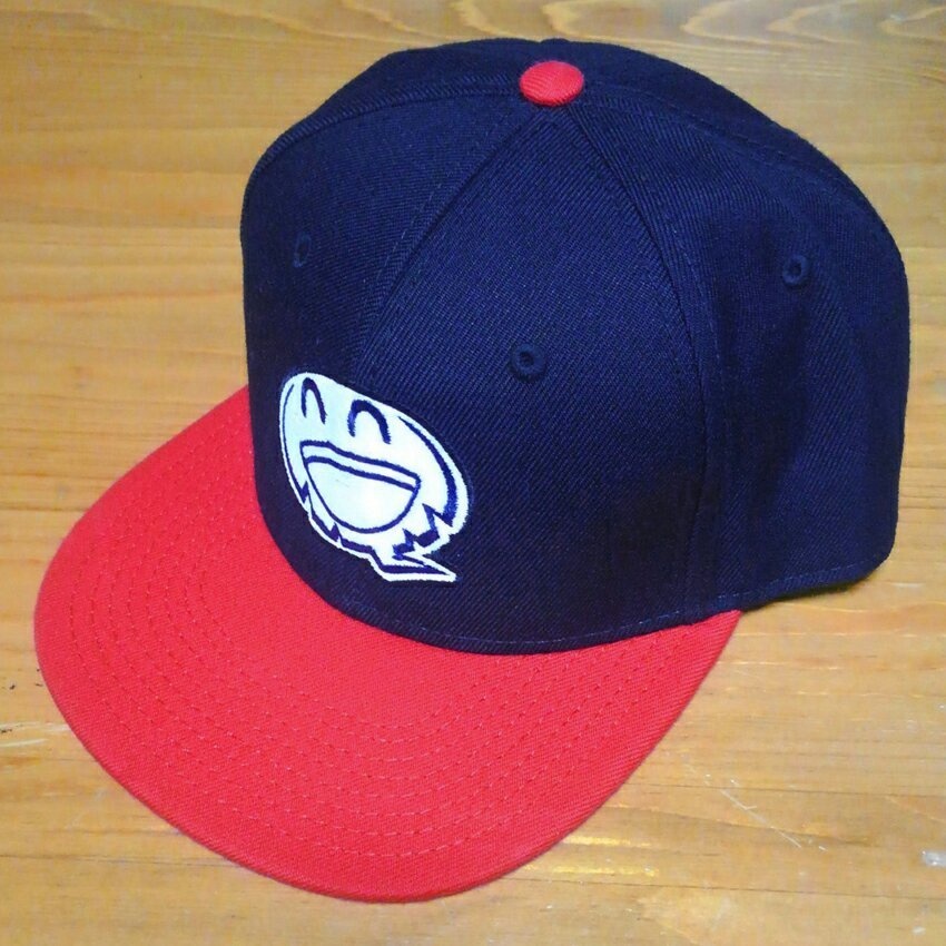 HTP ハイテンションスマイルくんロゴキャップ「Red × Black」