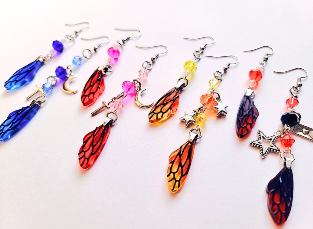 【ペルソナシリーズ】蝶のピアス/イヤリング