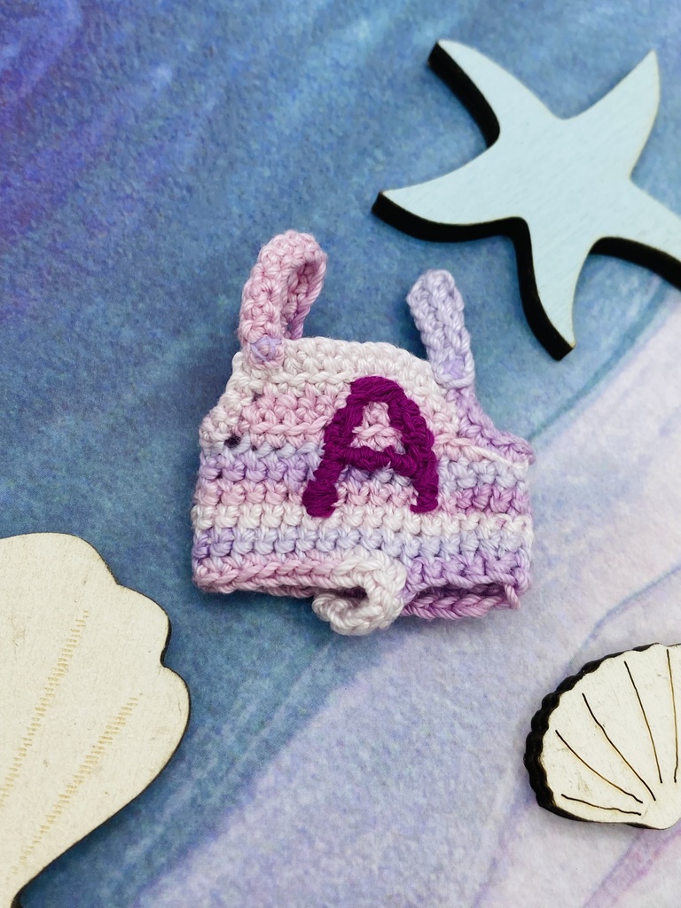 ゆる〜い刺繍のサロペット　“A”