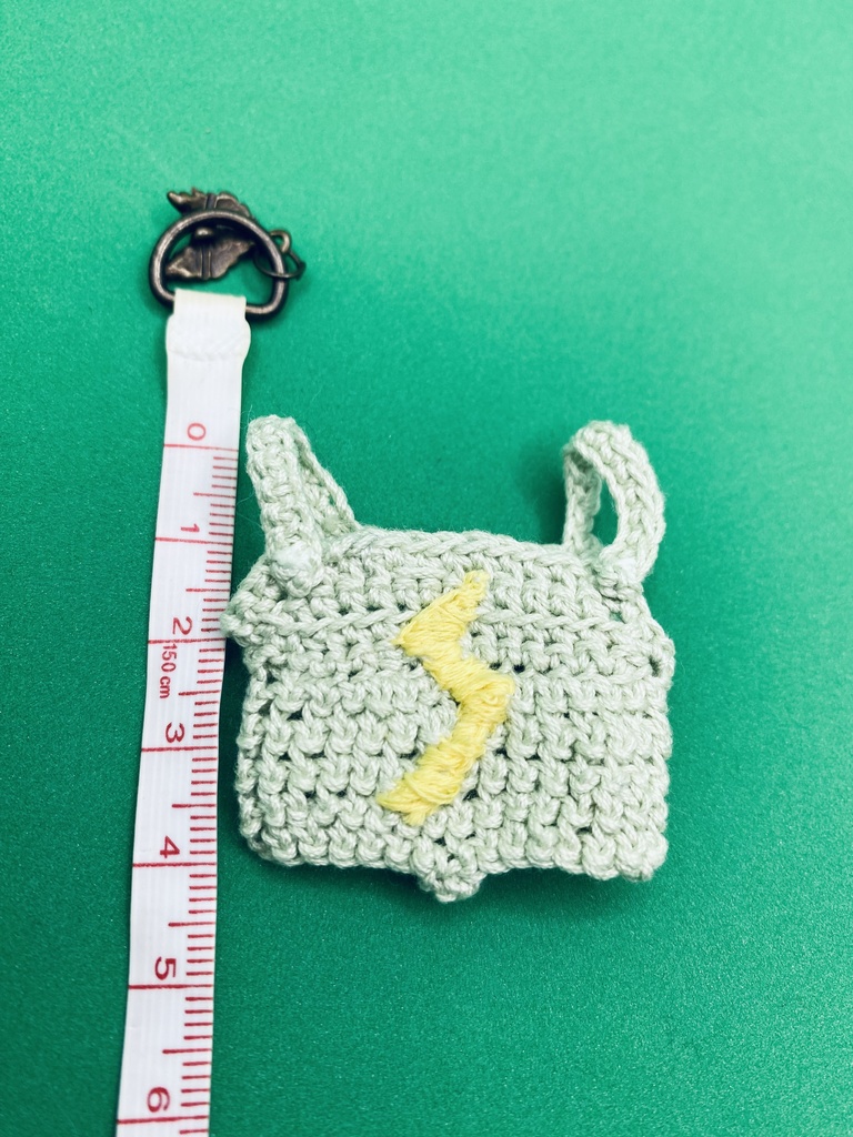 ゆる〜い刺繍のサロペット “イナズマ”