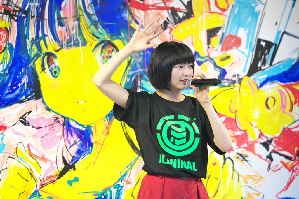 ILLNINAL Tシャツ(BLACK)