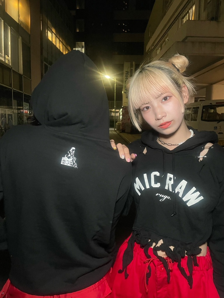 MIC RAW RUGA ロゴパーカー