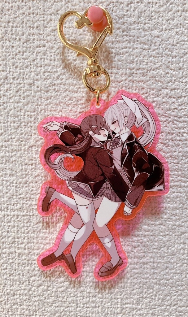 🍁🐰蛍光どピンクアクキー