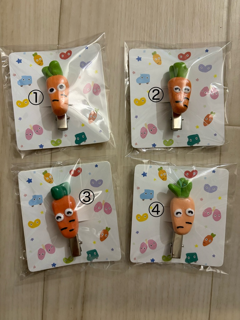 しまぼうの前髪クリップ　よろしくにんじん
