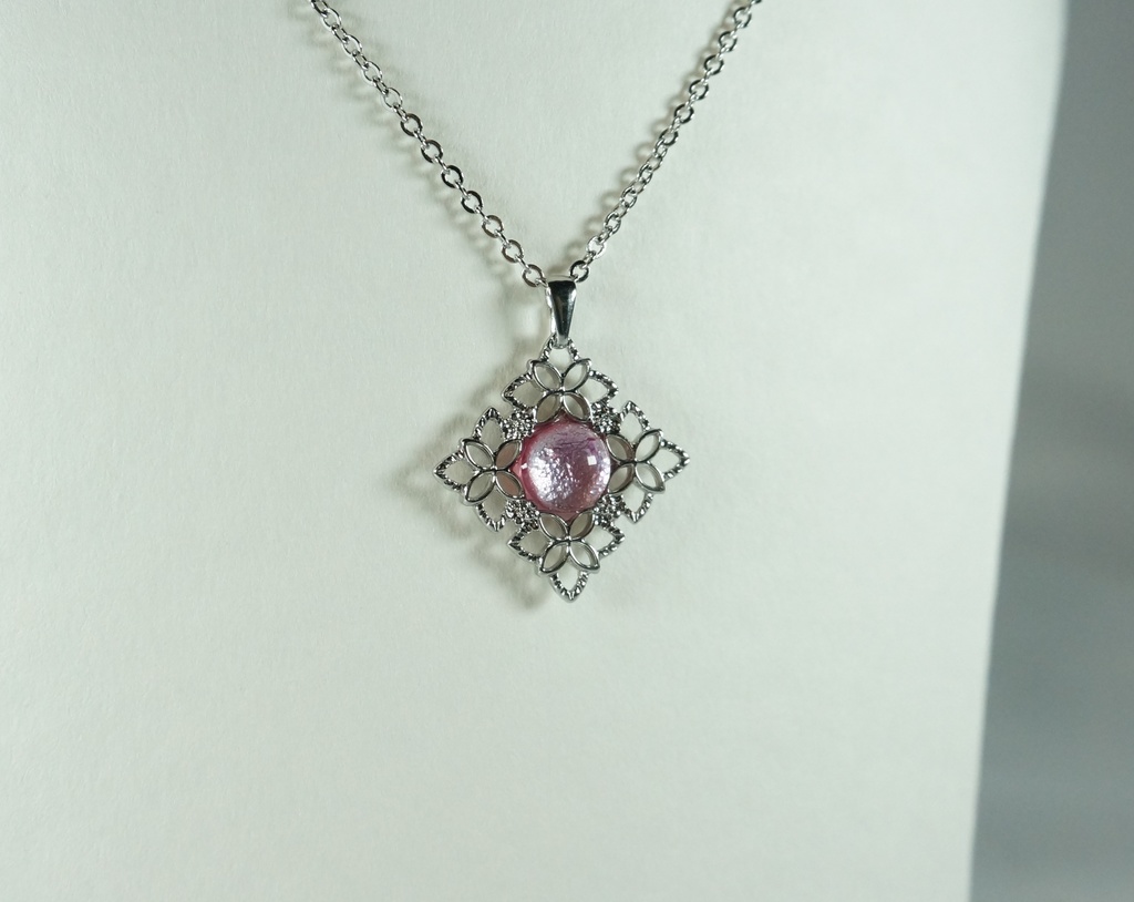 ペンダント/ピンク×シルバー