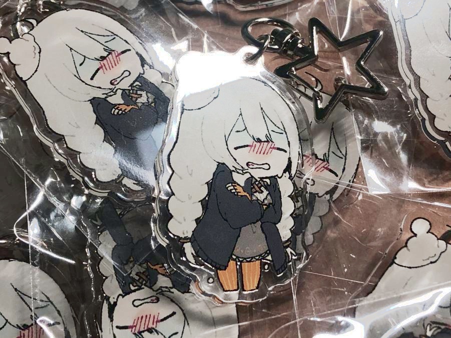 寒暖にやられるきずゆかアクキー