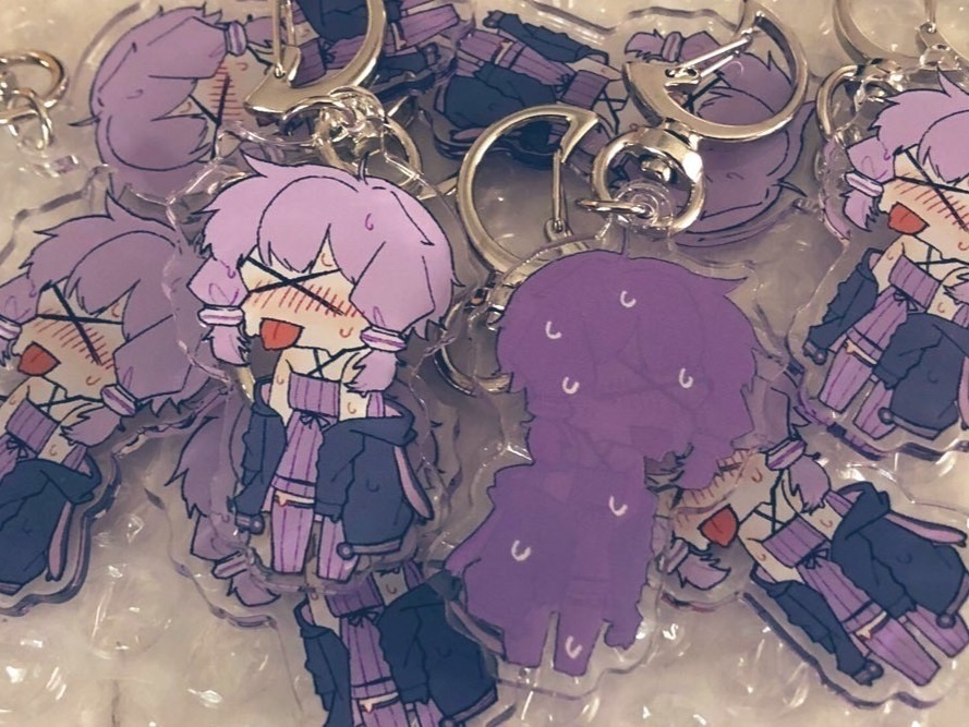 寒暖にやられるきずゆかアクキー