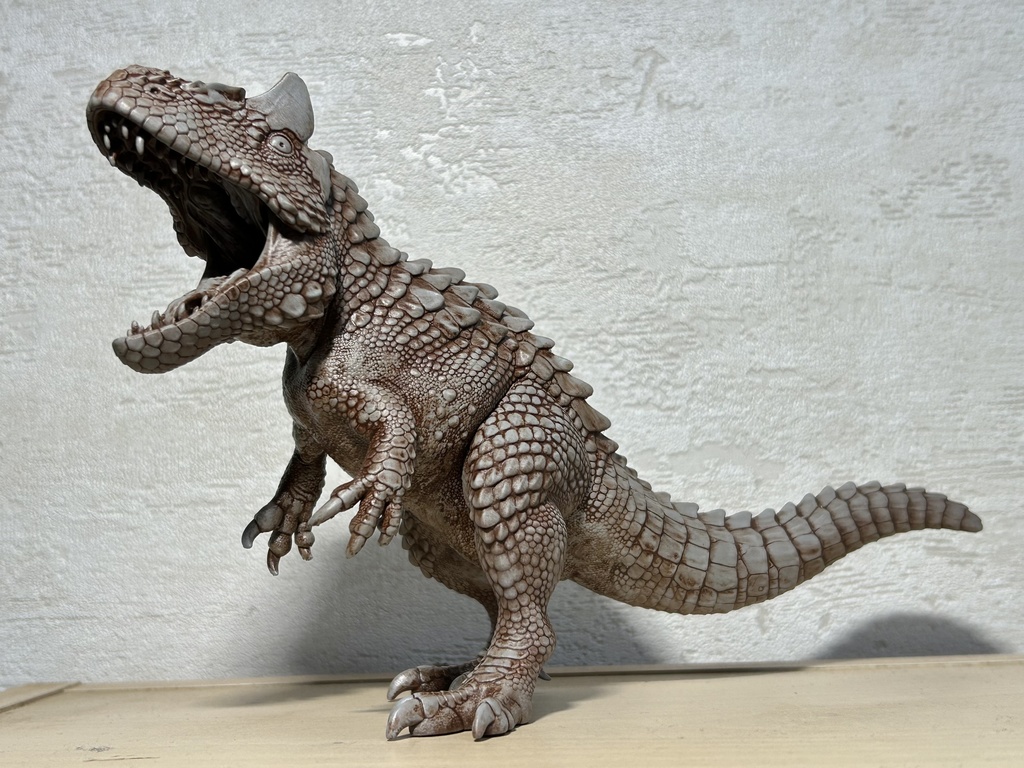 デフォルメアロサウルス