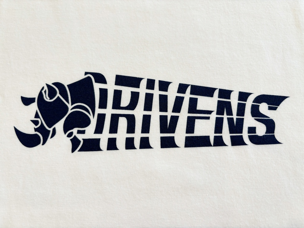 【受注生産】2024-25シーズン『DRIVENS』Tシャツ(白)※11月上旬以降にお届け予定