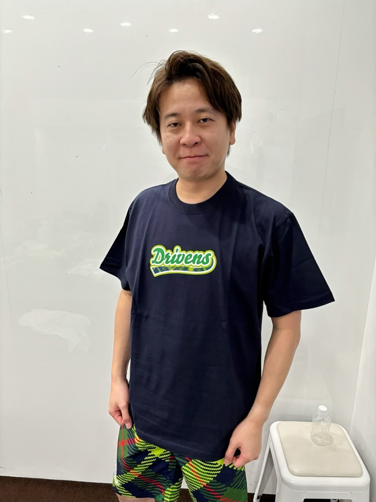 【受注生産】2024-25シーズン『Drivensチェック』Tシャツ(ネイビー)※11月上旬以降にお届け予定