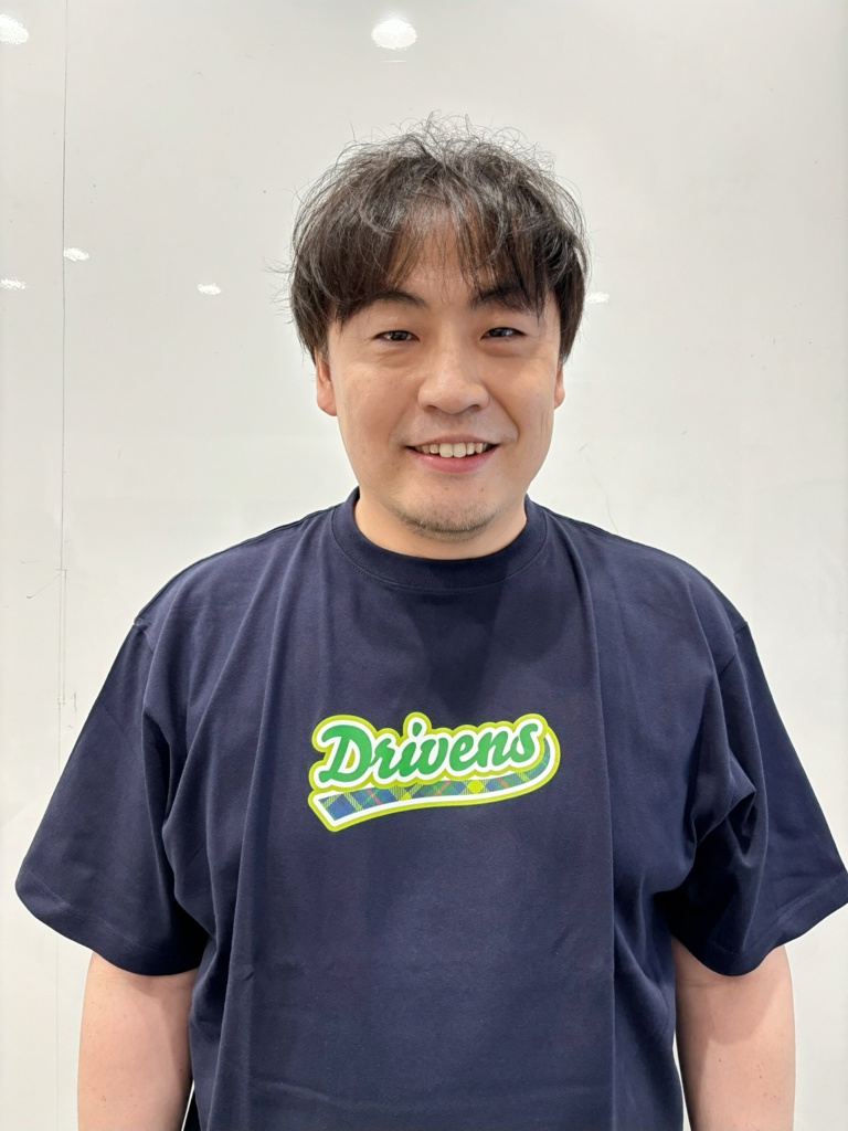 【受注生産】2024-25シーズン『Drivensチェック』Tシャツ(ネイビー)※11月上旬以降にお届け予定