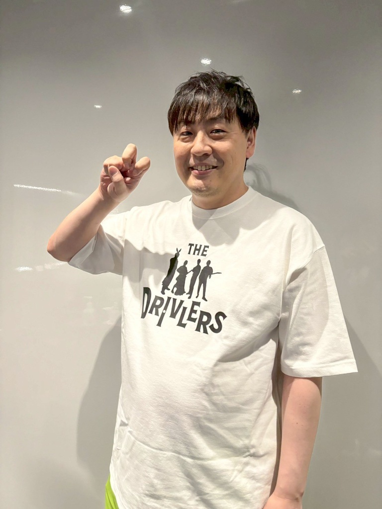 【受注生産】2025-26シーズン『THE DRIVLERS』BIGシルエットTシャツ(白)※11月下旬以降にお届け予定