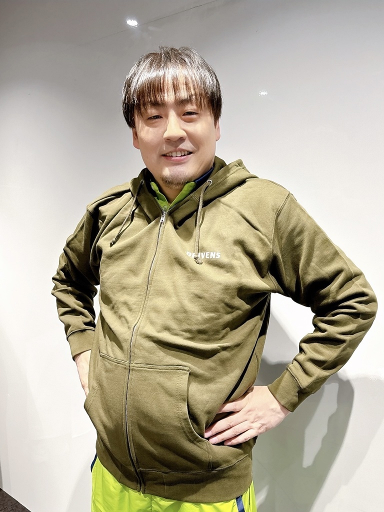 『DRIVENS ロゴ』ジップパーカー(緑)