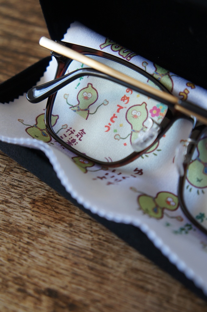 レトロ漫画風☆ひょうたん(父)のメガネ拭き