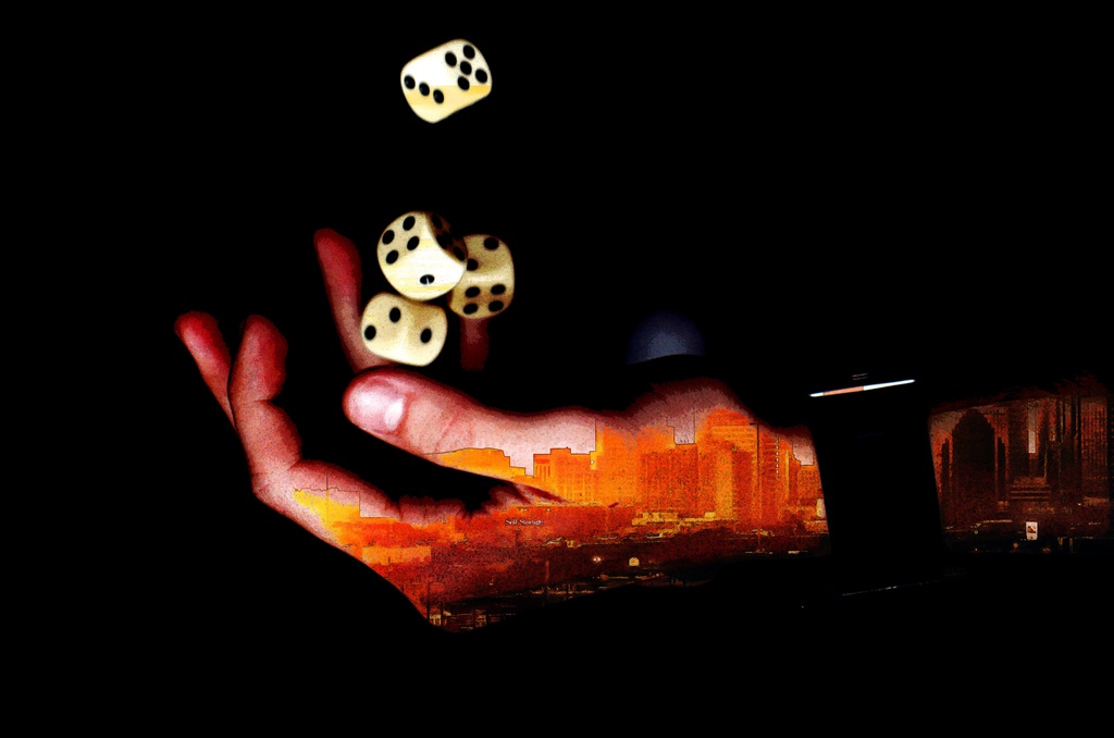 擬似太陽を拝みたくない者達が、サイコロを振って旅をする