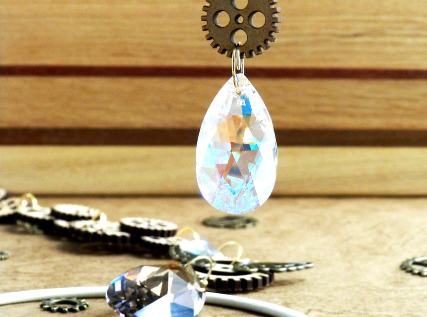 ~時の指南者~ スワロと歯車のサンキャッチャー Radiant