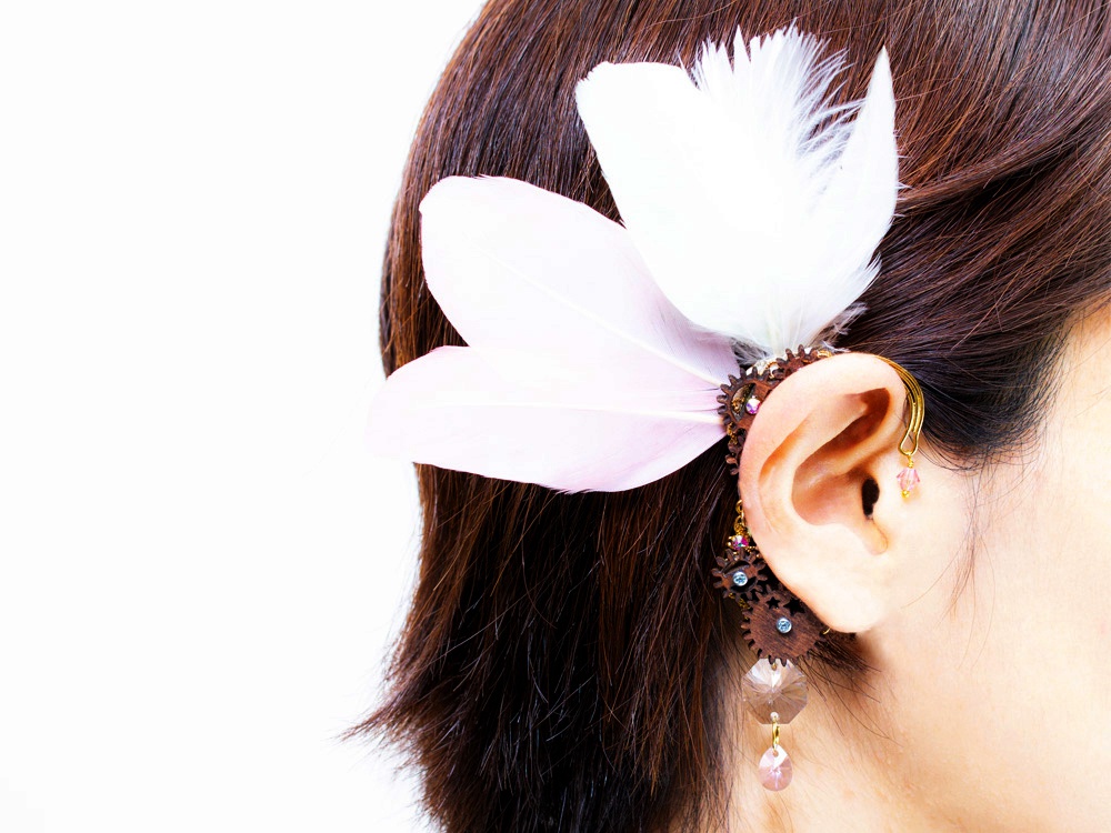 廻る歯車~スチームパンク~刻の翼イヤーフック ☆ Swarovski crystal使用  Radiantスチームパンク