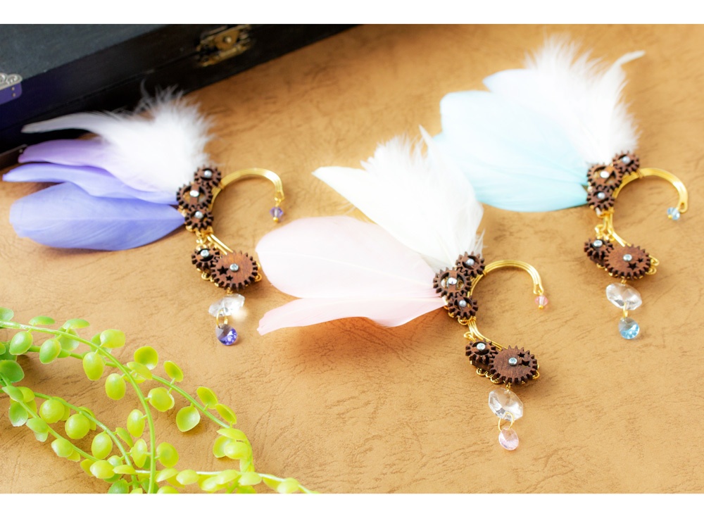 廻る歯車~スチームパンク~刻の翼イヤーフック ☆ Swarovski crystal使用  Radiantスチームパンク