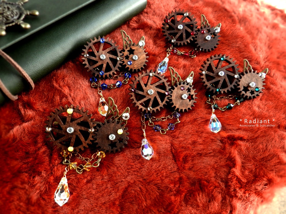 廻る歯車~スチームパンク~星廻のブローチ(全5色)Swarovski crystal使用 Radiantスチームパンク