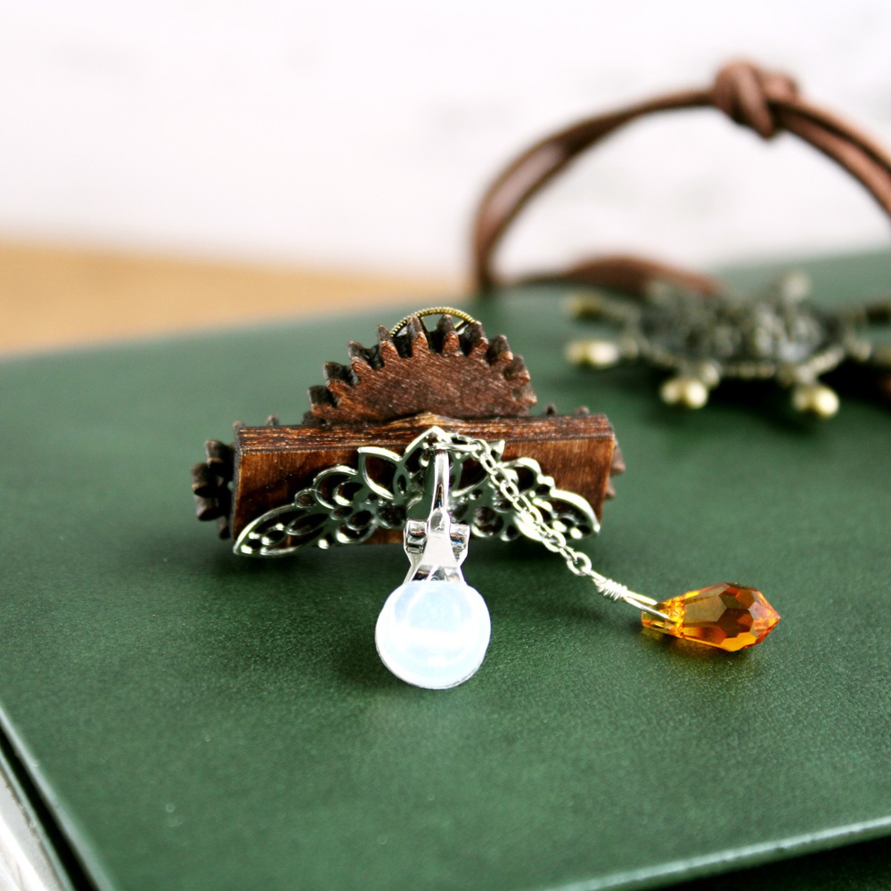 廻る歯車~スチームパンク~輪転の木製イヤーカフ(全18種)Swarovski crystal使用  Radiantスチームパンク