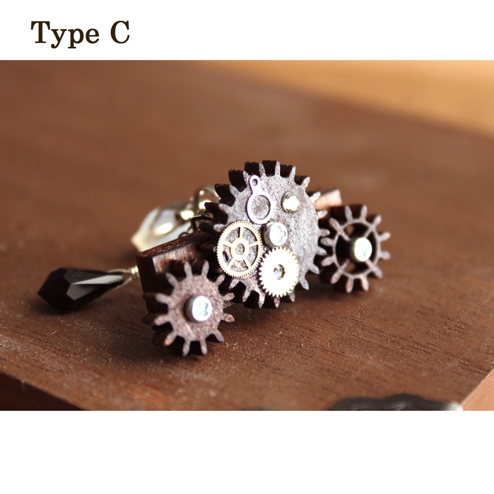 廻る歯車~スチームパンク~輪転の木製イヤーカフ(全18種)Swarovski crystal使用 Radiantスチームパンク