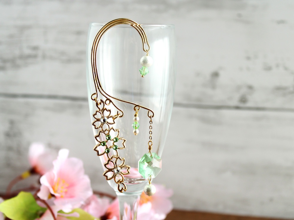 舞桜のイヤーフック(Swarovski crystal使用)全5色
