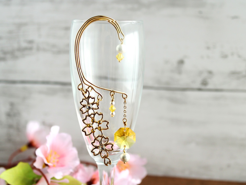 舞桜のイヤーフック(Swarovski crystal使用）全5色 - Radiant - BOOTH