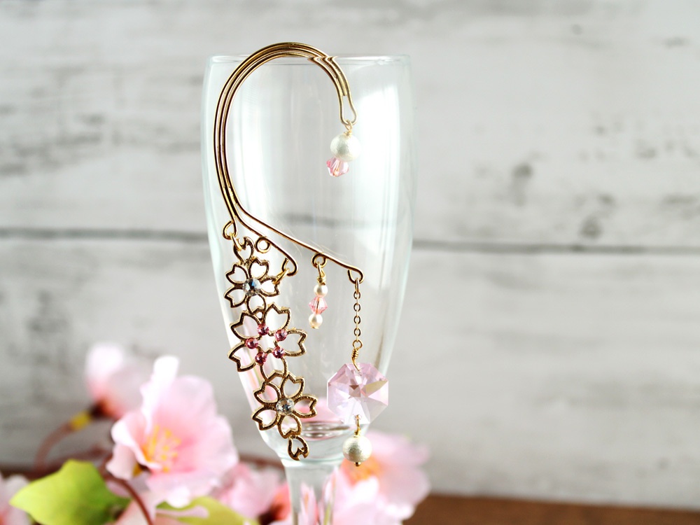 舞桜のイヤーフック(Swarovski crystal使用)全5色