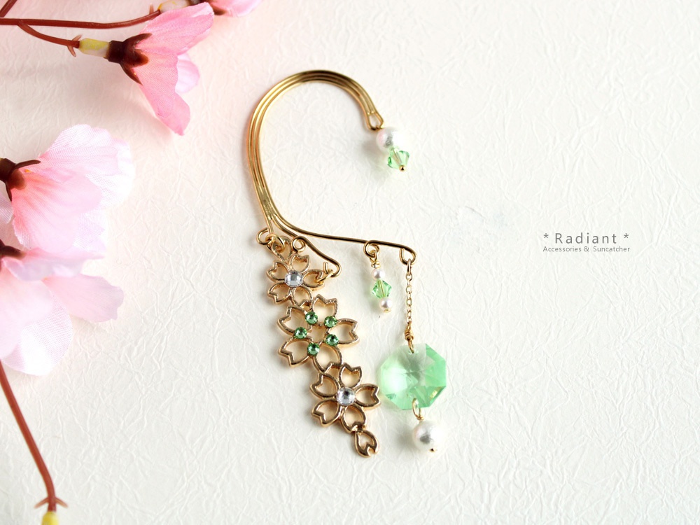 舞桜のイヤーフック(Swarovski crystal使用)全5色