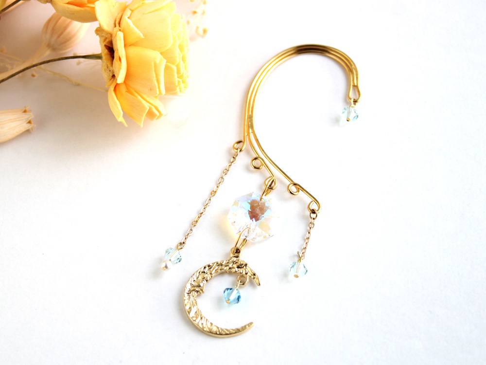 三日月のイヤーフック☆全5色☆ゴールド(高品質クリスタル使用)
