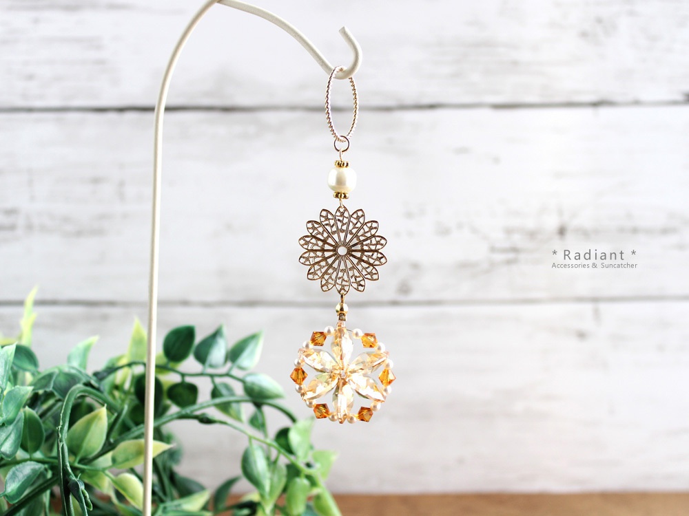 ~氷輪~サンキャッチャー(全6色)☆Swarovski crystal使用 Radiant
