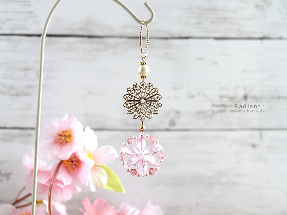 ~氷輪~サンキャッチャー(全6色)☆Swarovski crystal使用 Radiant