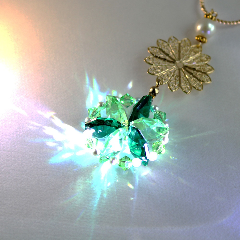 ~氷輪~サンキャッチャー(全6色)☆Swarovski crystal使用 Radiant